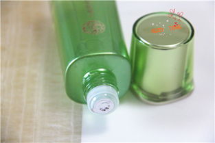 abbytong點評水嫩精純明星美肌水 極致水潤體驗，重現明星光彩